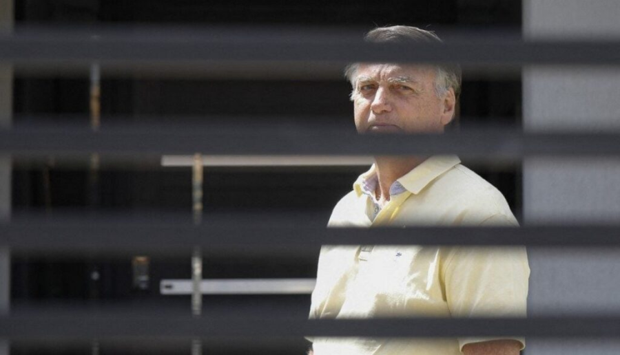 Defesa de Bolsonaro implora a Moraes liberação de ligações telefônicas entre ex-presidente e advogados