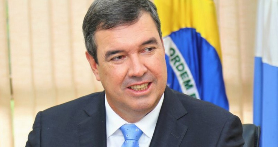 Pesquisa aponta Eduardo Riedel na liderança para o governo de MS