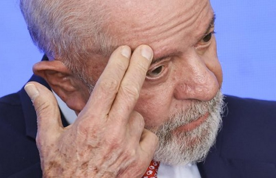Pesquisa aponta que 56% dos brasileiros não querem Lula em 2026
