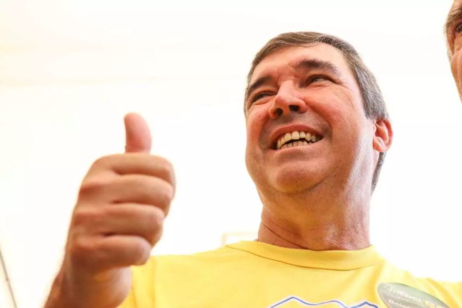 Baixa rejeição coloca Riedel como favorito na corrida ao Governo