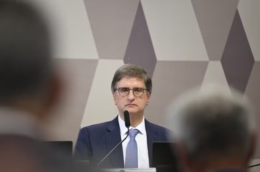 Alinhamento com Moraes e atuação contra Bolsonaro fazem Gonet perder apoio no Senado