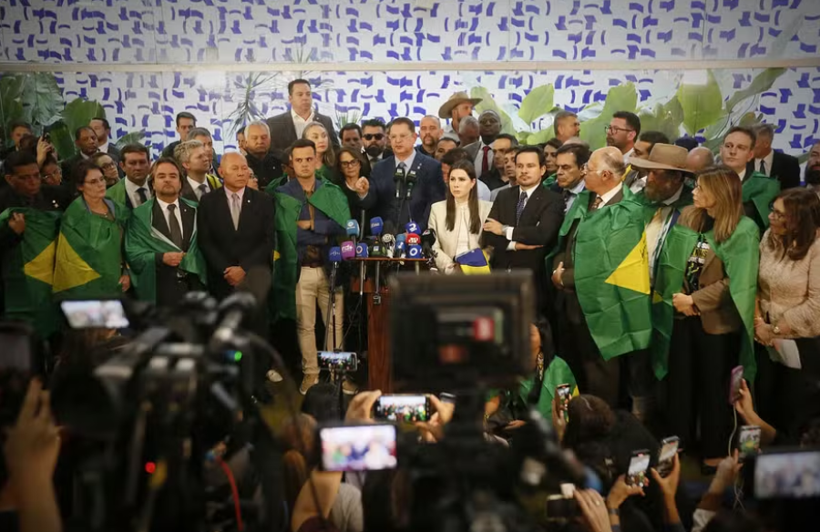Prisão de Bolsonaro renova luta por Anistia e oposição exigirá votação esta semana