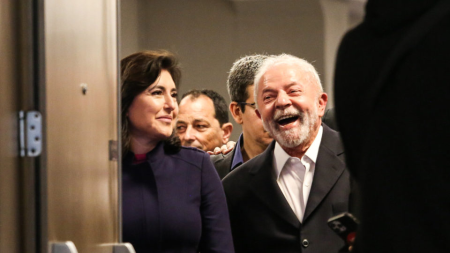 Simone Tebet confirma pedido de Lula para concorrer ao Senado em 2026