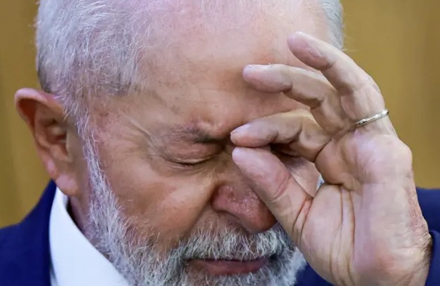 Crise nos Correios e pressão fiscal tornam-se novo obstáculo para reeleição de Lula