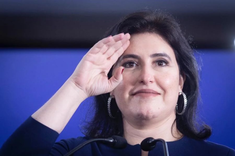 Após impasse na indicação de Messias, nome de Simone Tebet ganha força para vaga de Barroso no STF