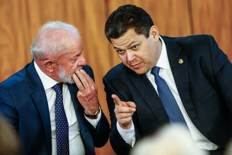 Embate entre Lula e Alcolumbre por vaga no STF ameaça criar ruptura histórica