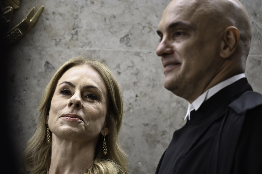 PF encontra contrato multimilionário entre Banco Master e escritório da esposa de Moraes