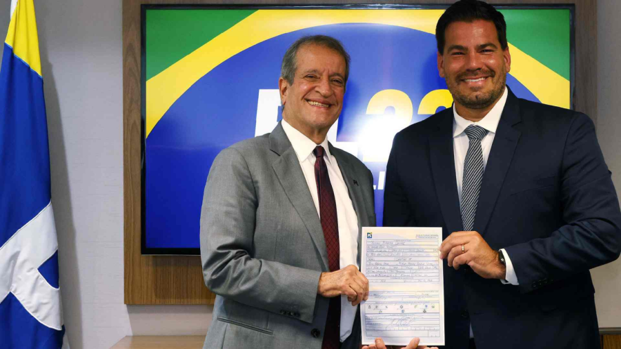 Filiação relâmpago de Capitão Contar gera crise com grupo governista