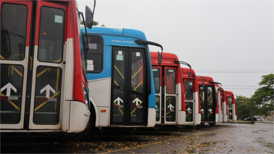 Greve de ônibus persiste com multa de R$ 100 mil e sem previsão de fim