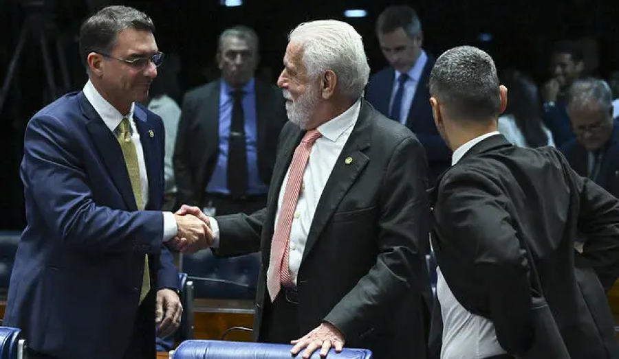 Dosimetria aprovada no Congresso é comemorada por oposição como primeiro passo para anistia