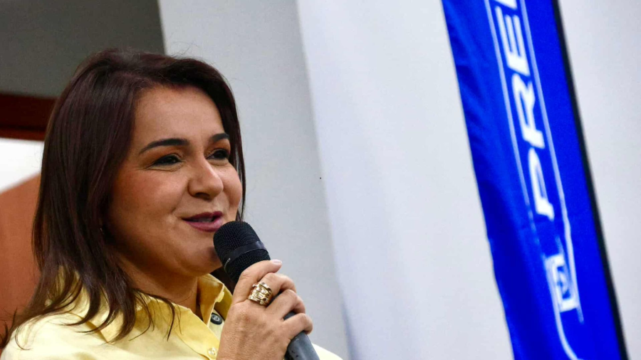 Prefeita Adriane Lopes inaugura Centro de Controle de Trânsito e entrega veículo para Agetran