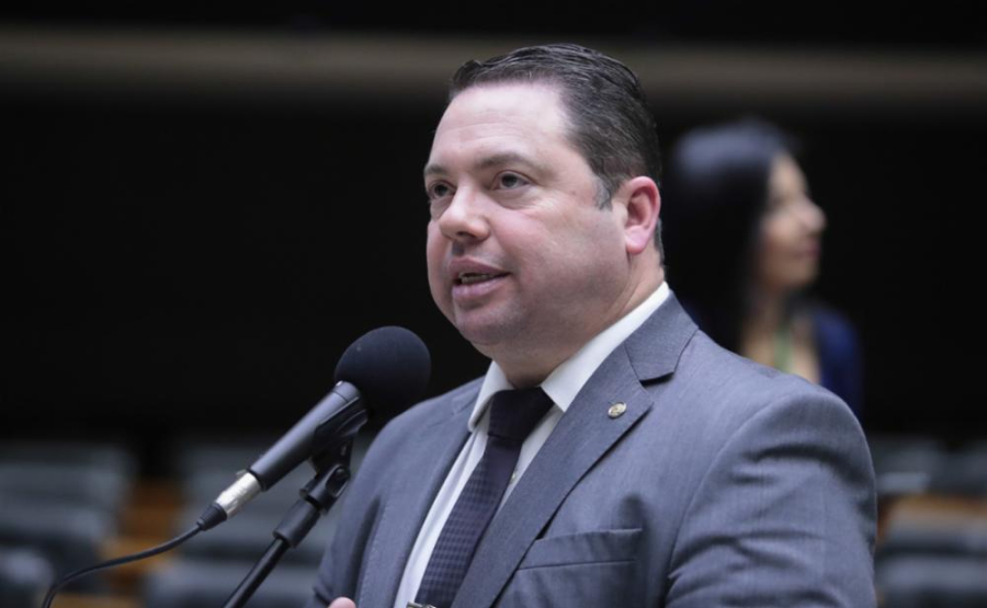 Rodolfo Nogueira celebra captura de Maduro em operação militar dos EUA: ‘Grande dia!’