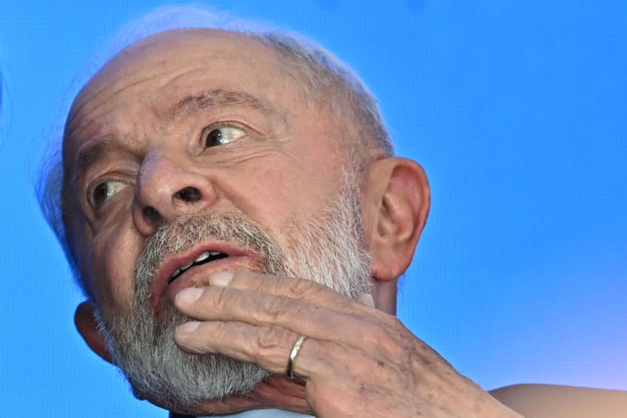 Lula veta projeto que reduziria penas de condenados por atos golpistas de 8 de janeiro