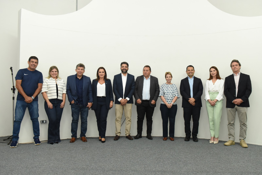 Prefeita empossa secretários e destaca novos investimentos para Campo Grande