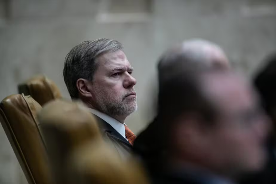 Toffoli retira perícia do Caso Master da PF e critica Banco Central