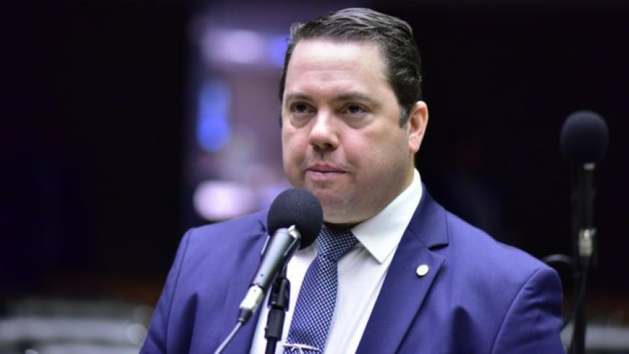 “Senado prostrado” viabiliza abusos no STF, diz deputado sobre caso Toffoli