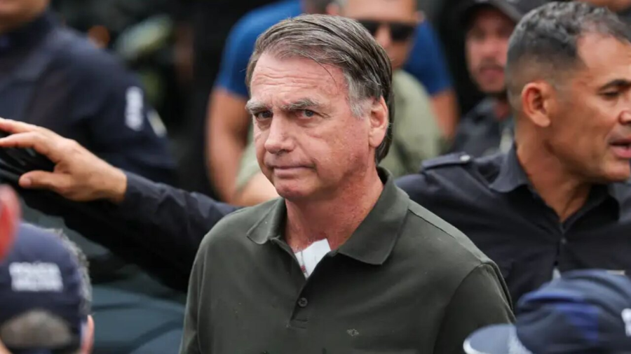 Michelle Bolsonaro relata pico de pressão do ex-presidente na prisão: “Dias difíceis, mas venceremos”