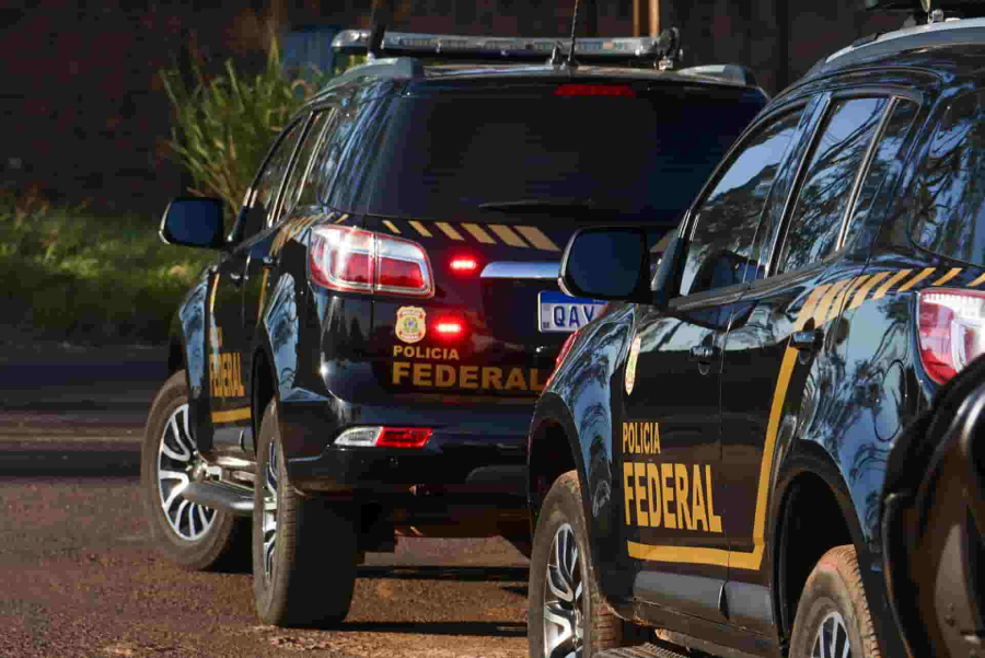 PF mira servidores suspeitos de vazar dados sigilosos de autoridades da Receita Federal