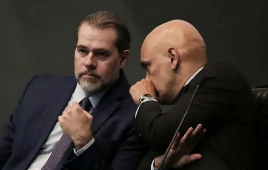 Senador obtém 23 assinaturas para investigar relações de Toffoli e Moraes com Vorcaro