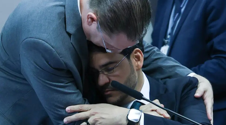 Derrota de Messias aquece corrida ao Senado e fortalece candidatos pró-impeachment no STF