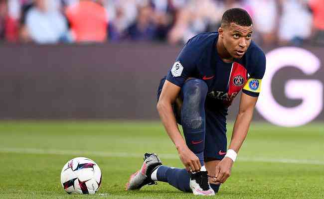 PSG define valor exorbitante para negociar Kylian Mbappé