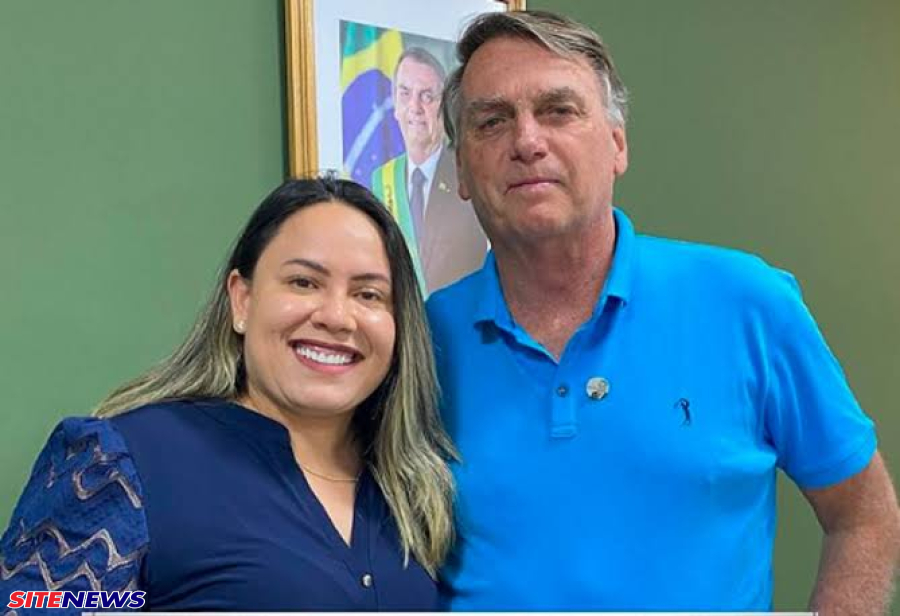 Ana Portela estará presente em Copacabana com ex presidente Jair Bolsonaro 