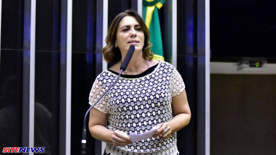 Secretario da cultura de Santos assina acordo e escapa de processo por ameaça a deputada 
