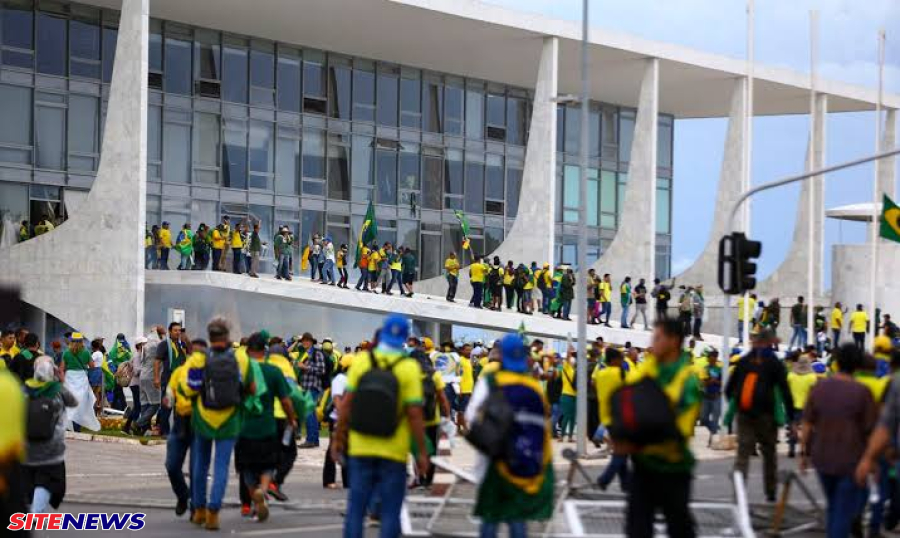 O requerimento de urgência para o projeto de lei que propõe a anistia atinge a meta 