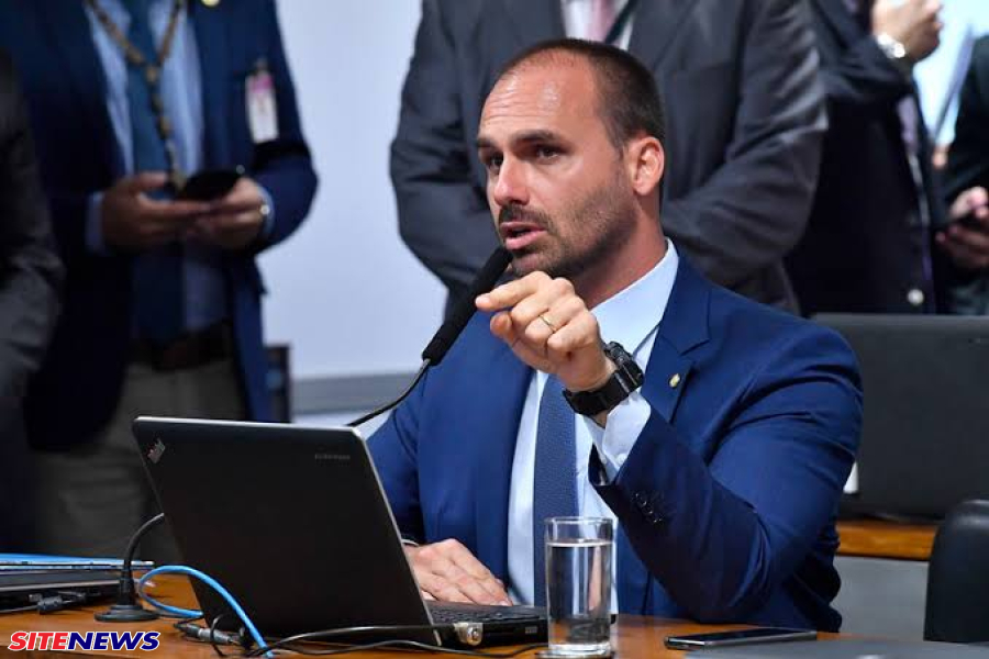 O deputado federal licenciado Eduardo Bolsonaro (PL-SP) celebrou publicamente uma intervenção feita pelo ministro Luiz Fux