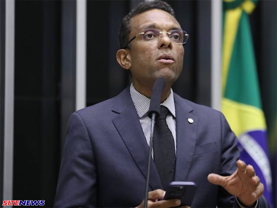O deputado federal Otoni de Paula (MDB-RJ) enviou uma carta escrita à mão para o ministro do STF Alexandre de Moraes 
