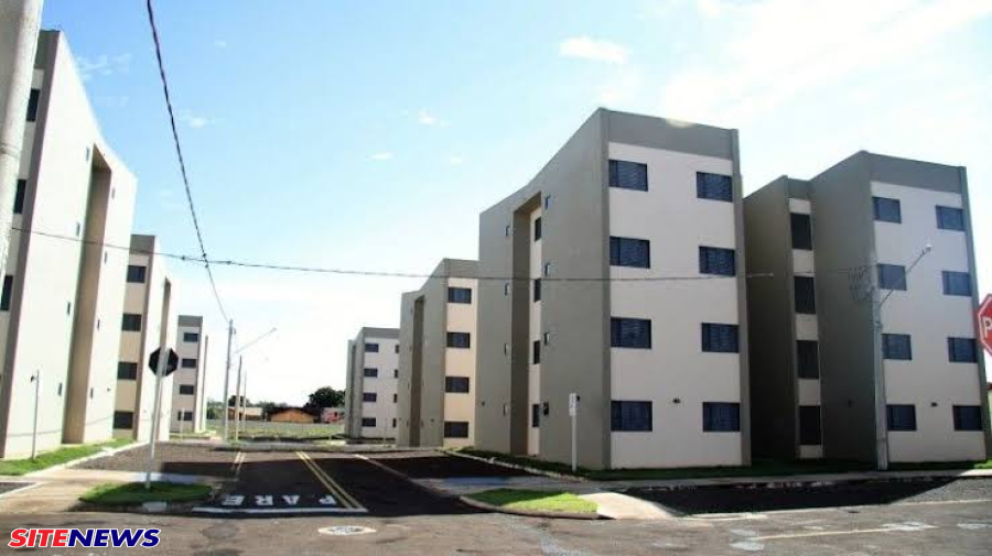 CONDOMÍNIO GIGANTE NO CENTENÁRIO